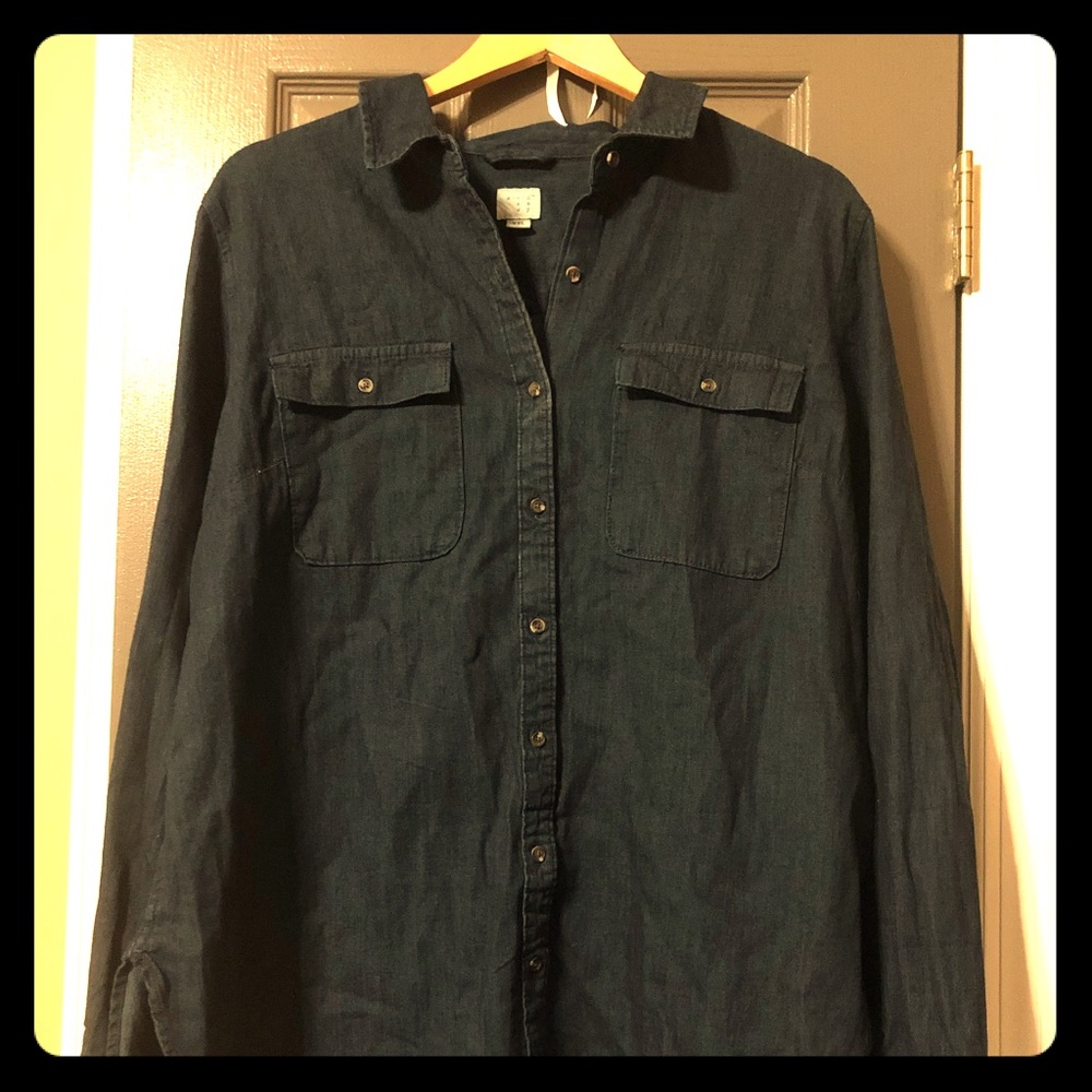 Women’s Long-sleeved Denim Button Down.
